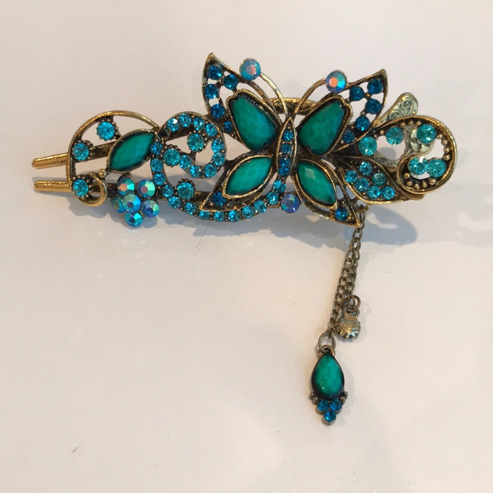 Teal hair clip, Beautiful 💕
